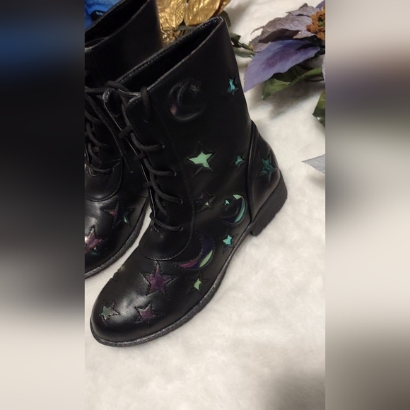 Other - New condition boots for girls size6